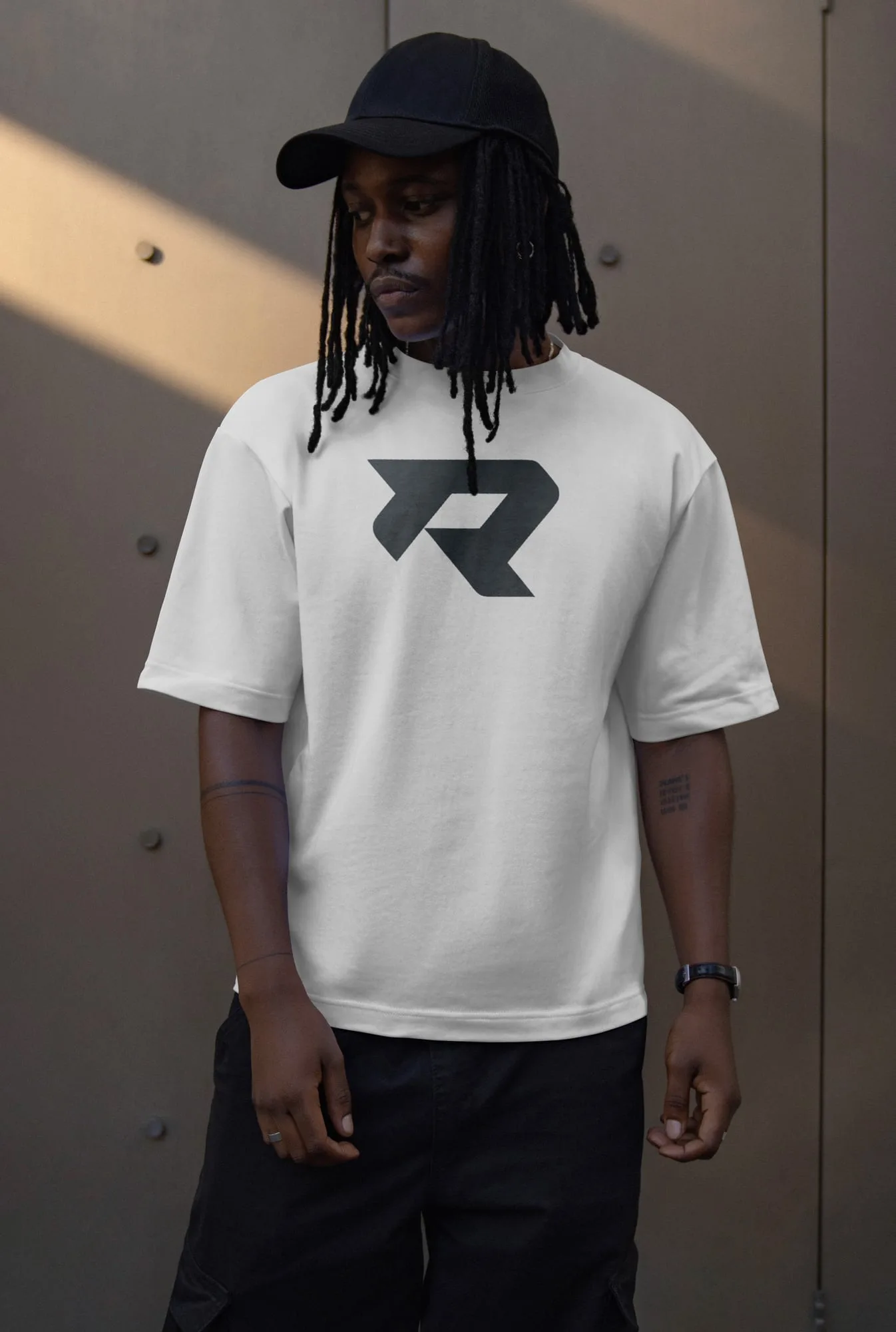 app-tee.webp