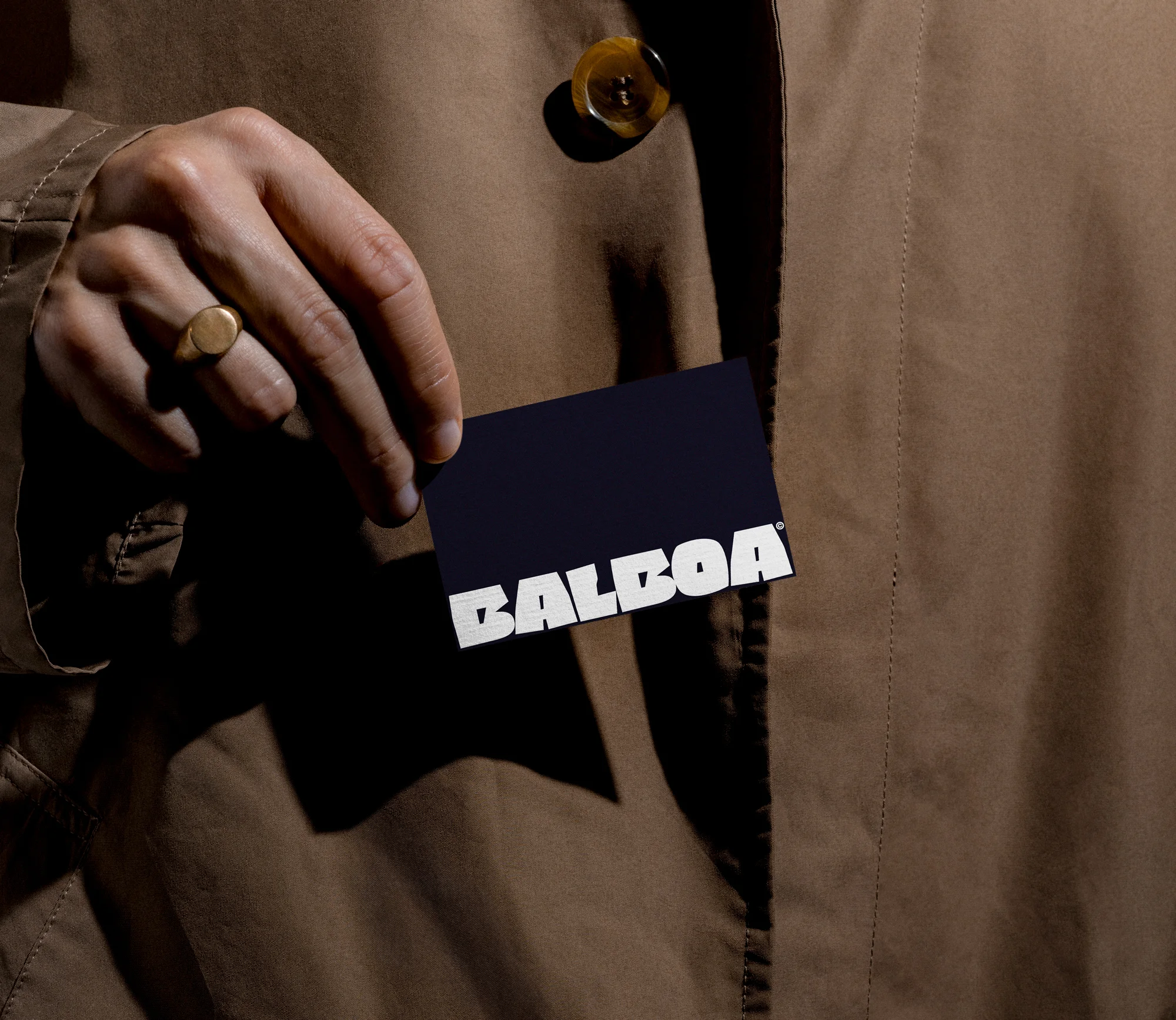 BUSINESS-CARD-MOCKUP-011.webp